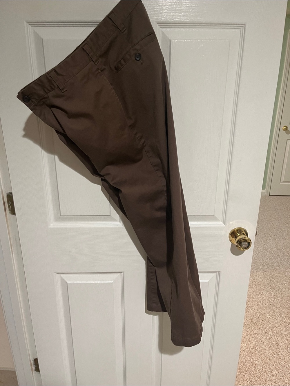 Izod Men's Brown Chinos - Classic Straight Fit